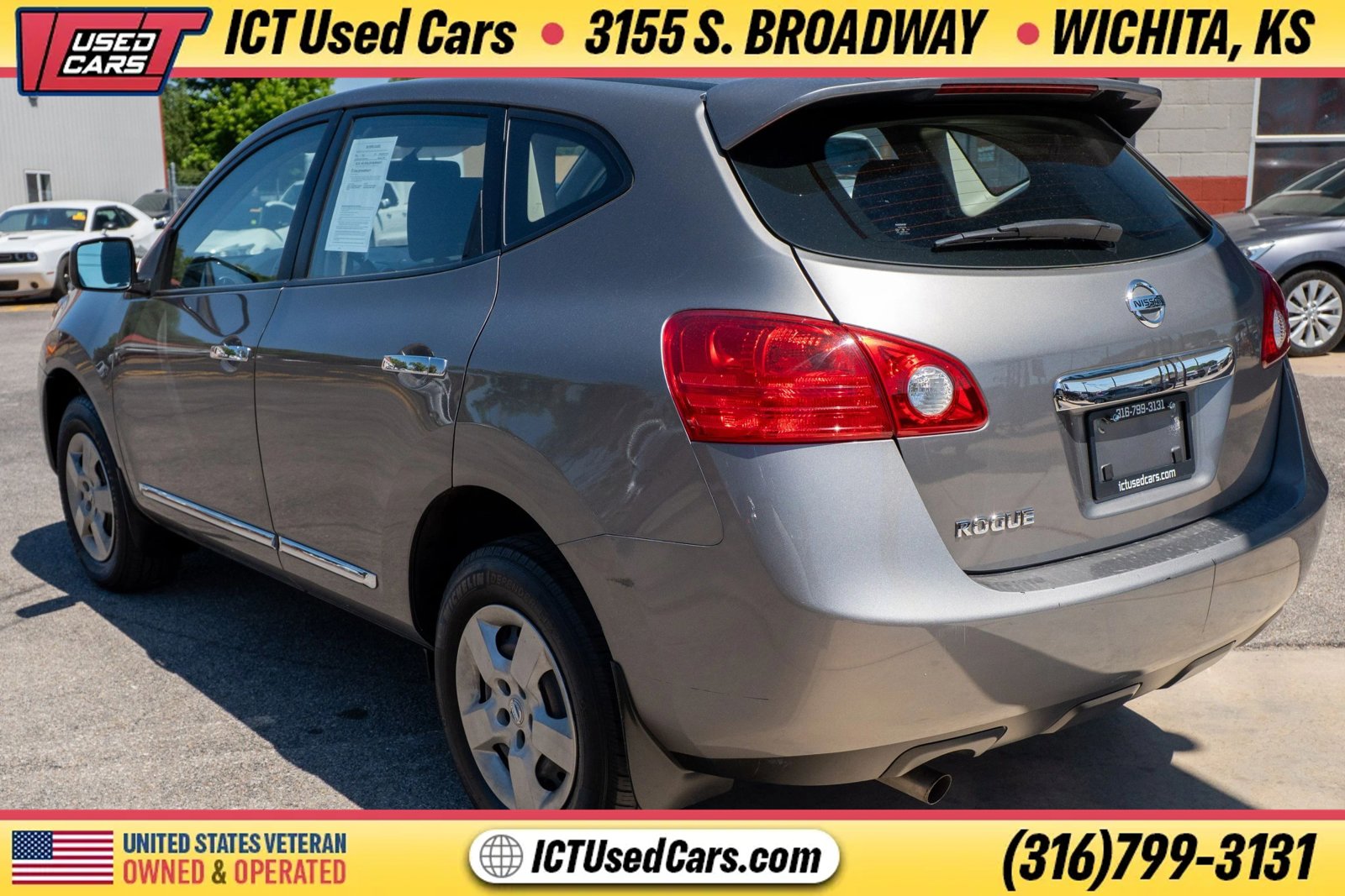 Used 2012 Nissan Rogue S FWD image 2