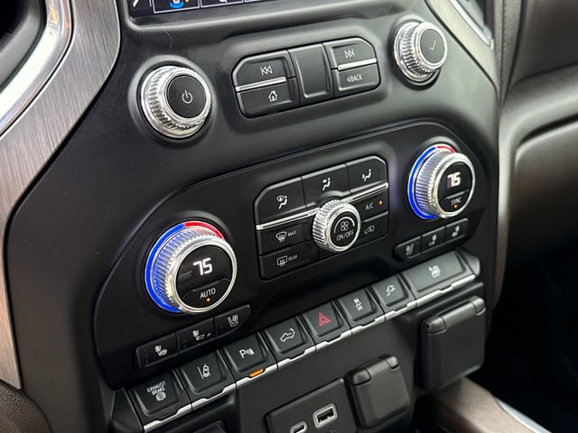 Used 2023 GMC Sierra 3500 Denali w/ Technology Package AWD/4WD image 24