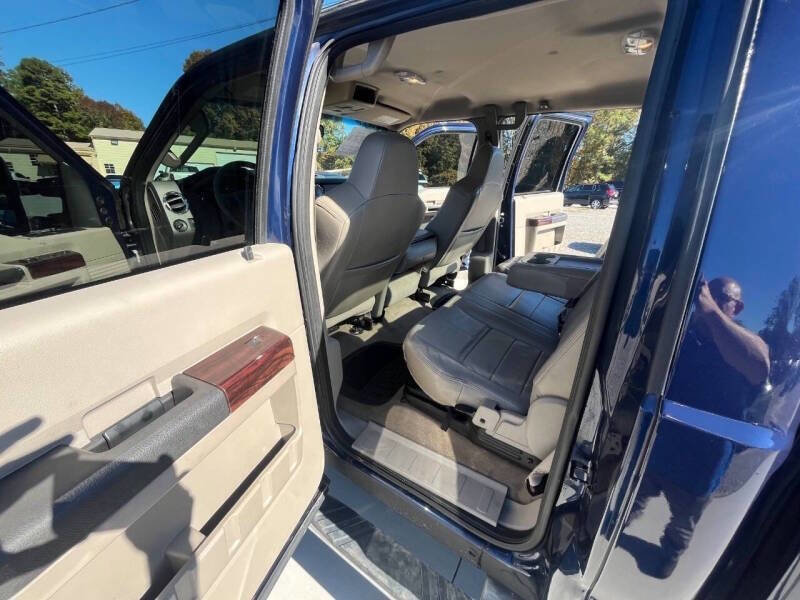 Used 2008 Ford F250 Lariat image 29