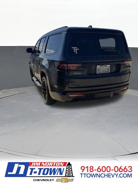 Used 2022 Jeep Wagoneer Series III AWD/4WD image 1