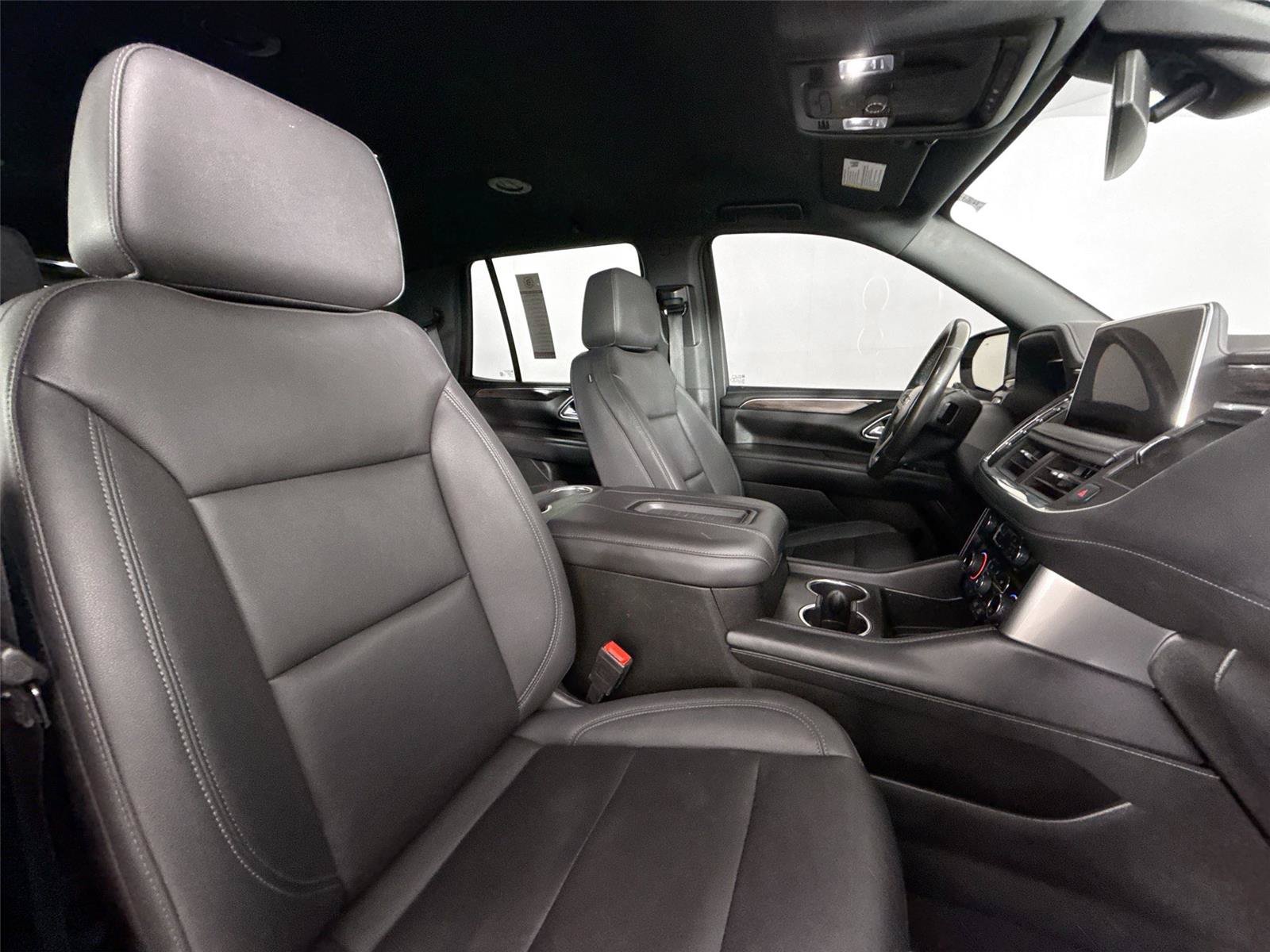 Used 2022 Chevrolet Tahoe LT w/ Luxury Package RWD image 43