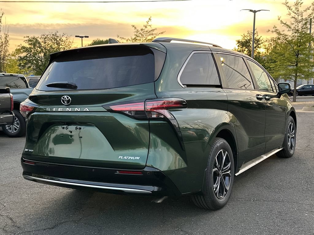 New 2026 Toyota Sienna Platinum image 4
