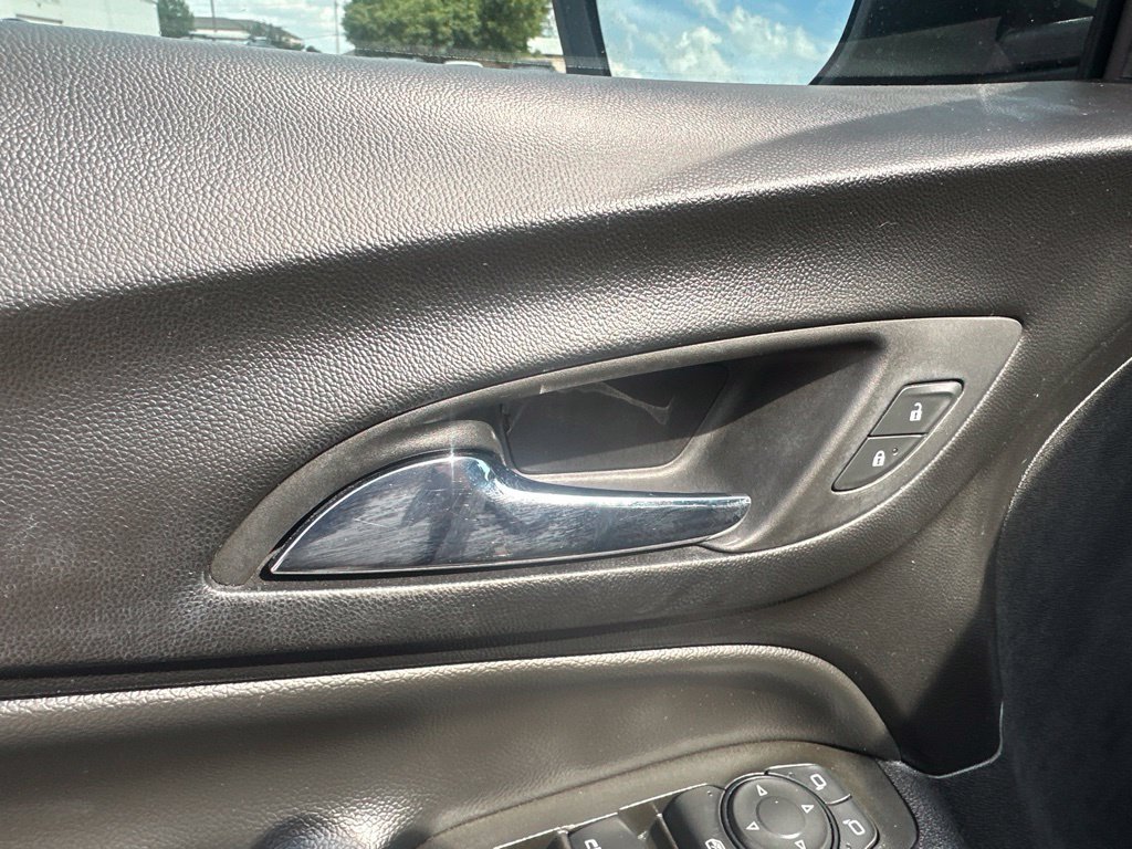 Used 2023 Chevrolet Equinox LT FWD image 22