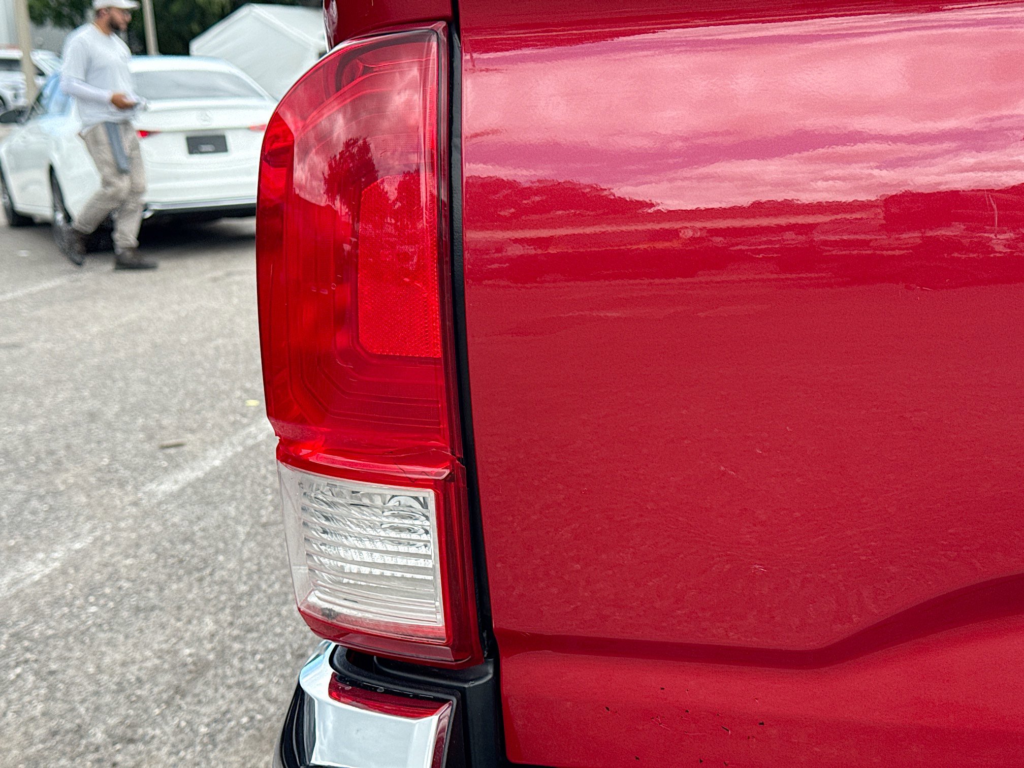 Used 2017 Toyota Tacoma SR5 w/ Tow Package RWD image 10