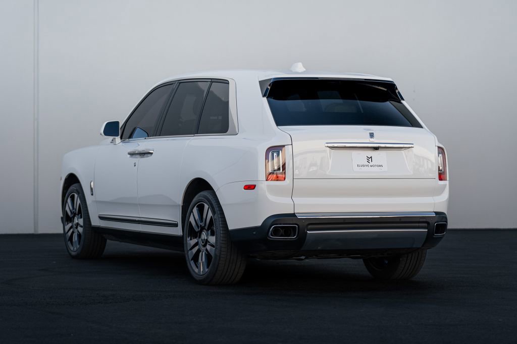 Used 2022 Rolls-Royce Cullinan image 11