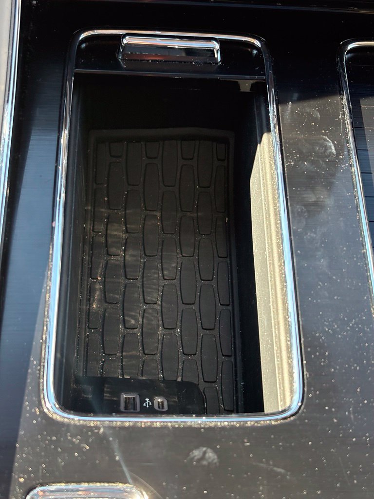 Used 2023 Lincoln Aviator Reserve w/ Equipment Group 201A AWD/4WD image 32