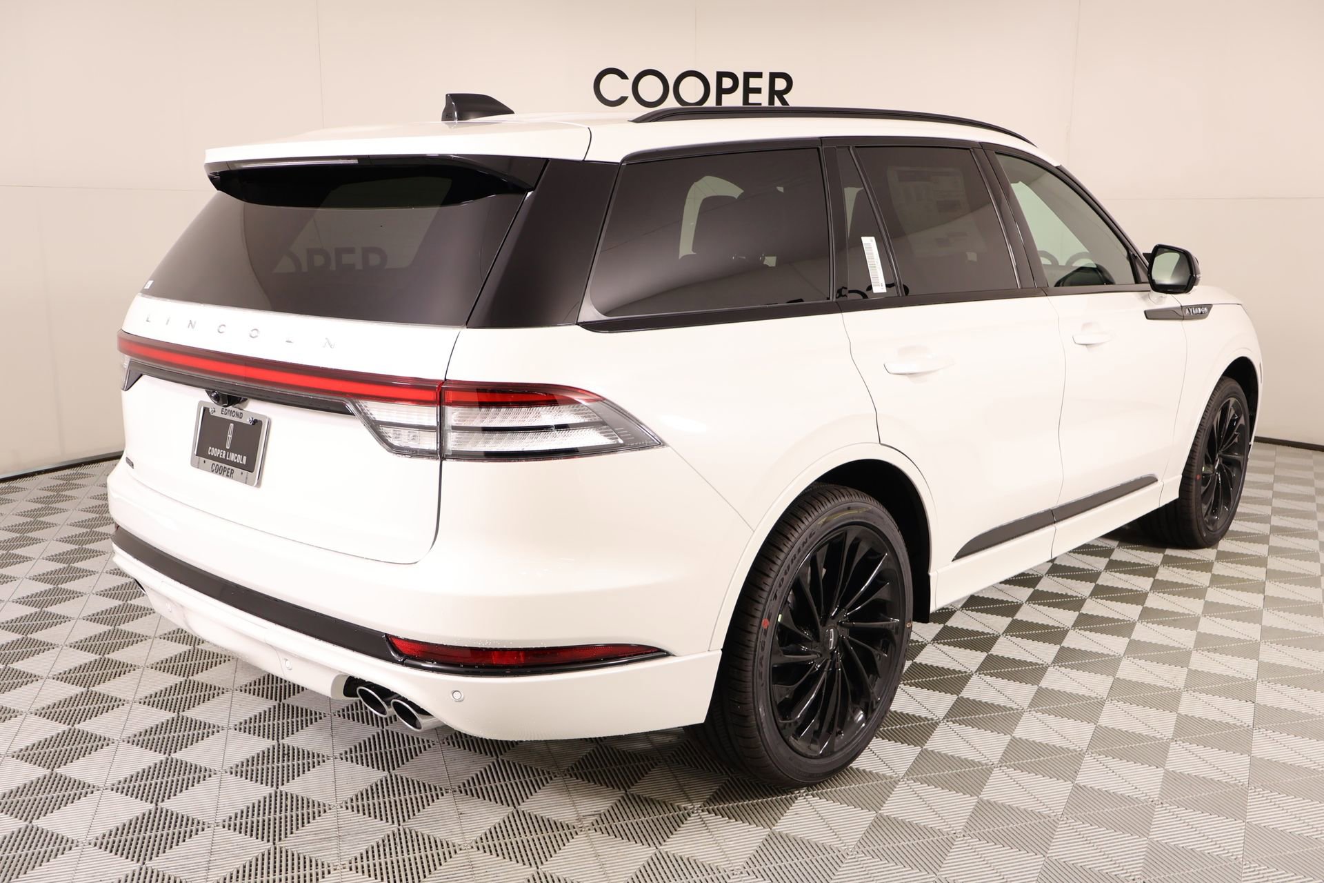 New 2026 Lincoln Aviator Reserve image 22