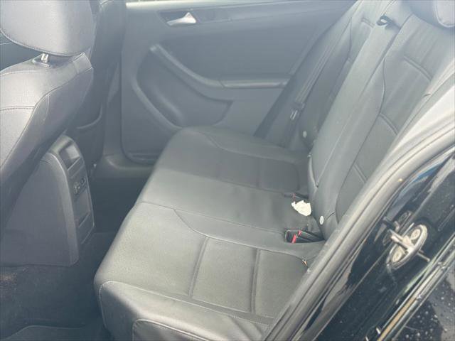 Used 2012 Volkswagen Jetta SE FWD image 16