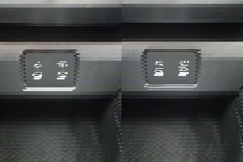 Used 2025 Honda Accord SE image 27