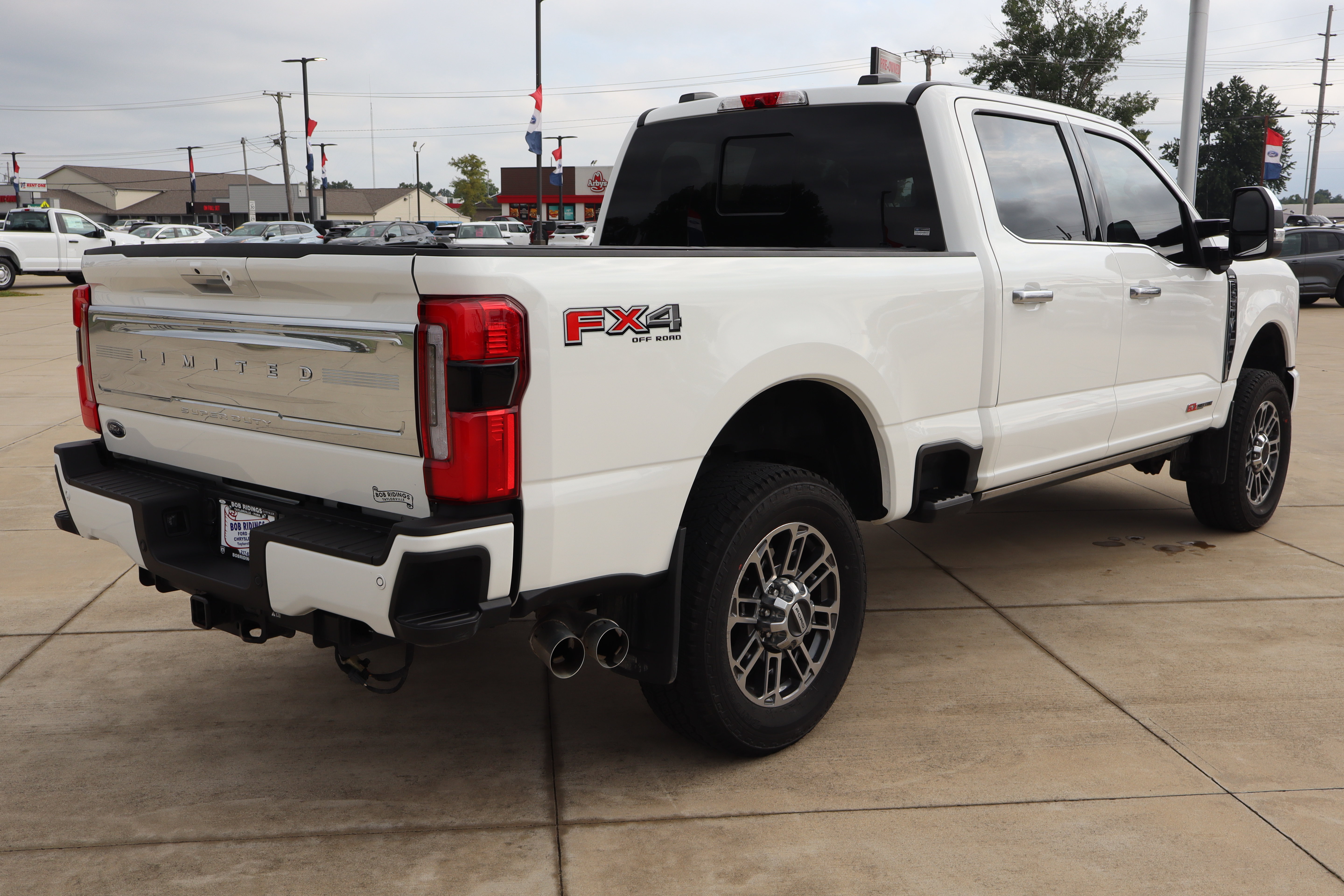 Used 2024 Ford F350 Limited w/ FX4 Off-Road Package AWD/4WD image 5