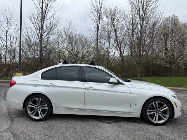 Used 2018 BMW 330e image 2