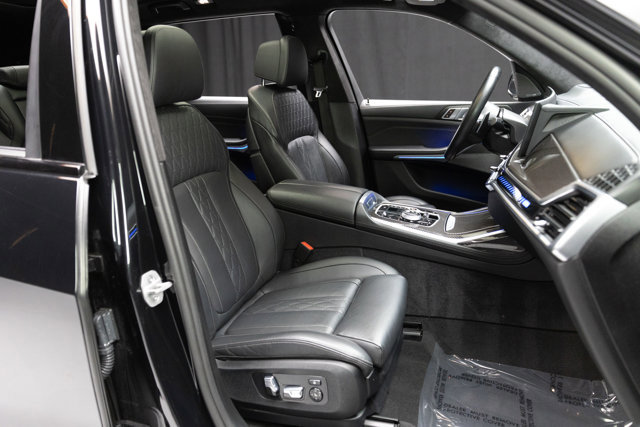 Used 2024 BMW X7 M60i w/ Executive Package image 66