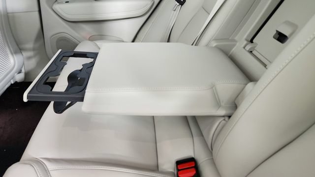 Certified 2025 Volvo XC60 B5 Ultra w/ Protection Package Premier AWD/4WD image 29