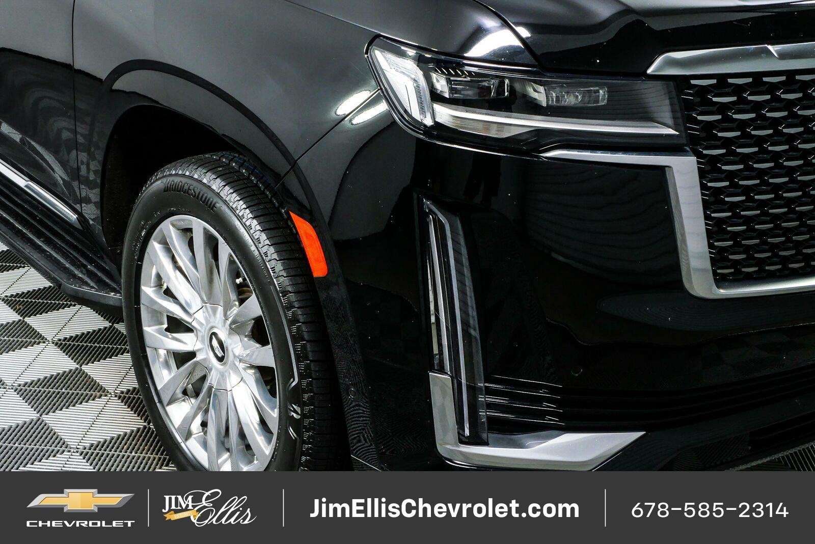 Used 2021 Cadillac Escalade Premium Luxury AWD/4WD image 40