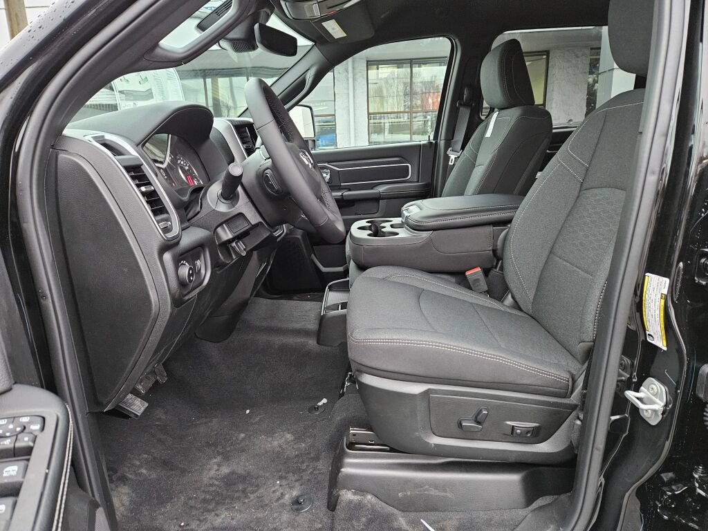 New 2026 RAM 2500 Big Horn AWD/4WD image 14