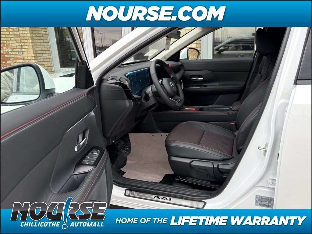 New 2025 Nissan Kicks SR w/ Illumination Package AWD/4WD image 11