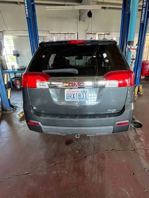 Used 2011 GMC Terrain SLT AWD/4WD image 3