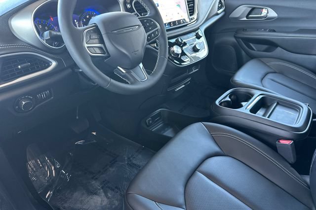 New 2027 Chrysler Pacifica Select FWD image 9
