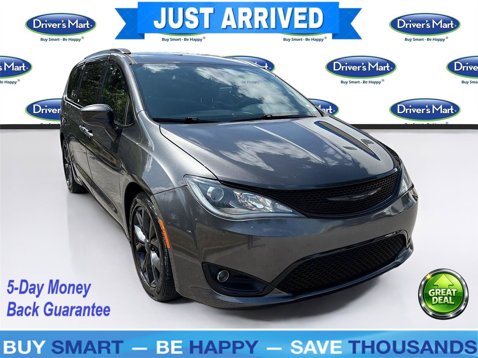 Used 2020 Chrysler Pacifica Touring-L Plus w/ S Appearance Package FWD video 1