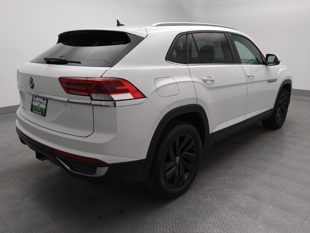Used 2022 Volkswagen Atlas Cross Sport SE FWD image 9