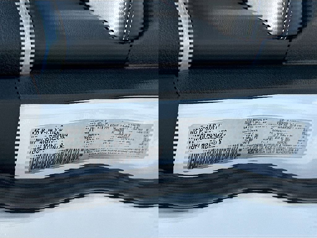 New 2025 Jeep Grand Cherokee Limited w/ Luxury Tech Group II image 36