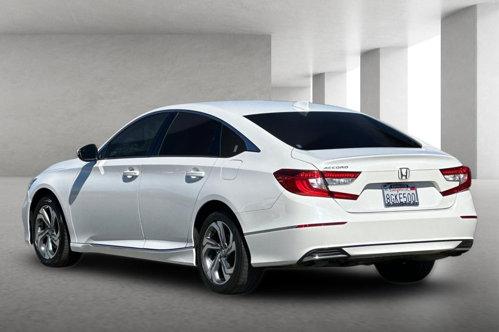 Used 2018 Honda Accord EX image 6