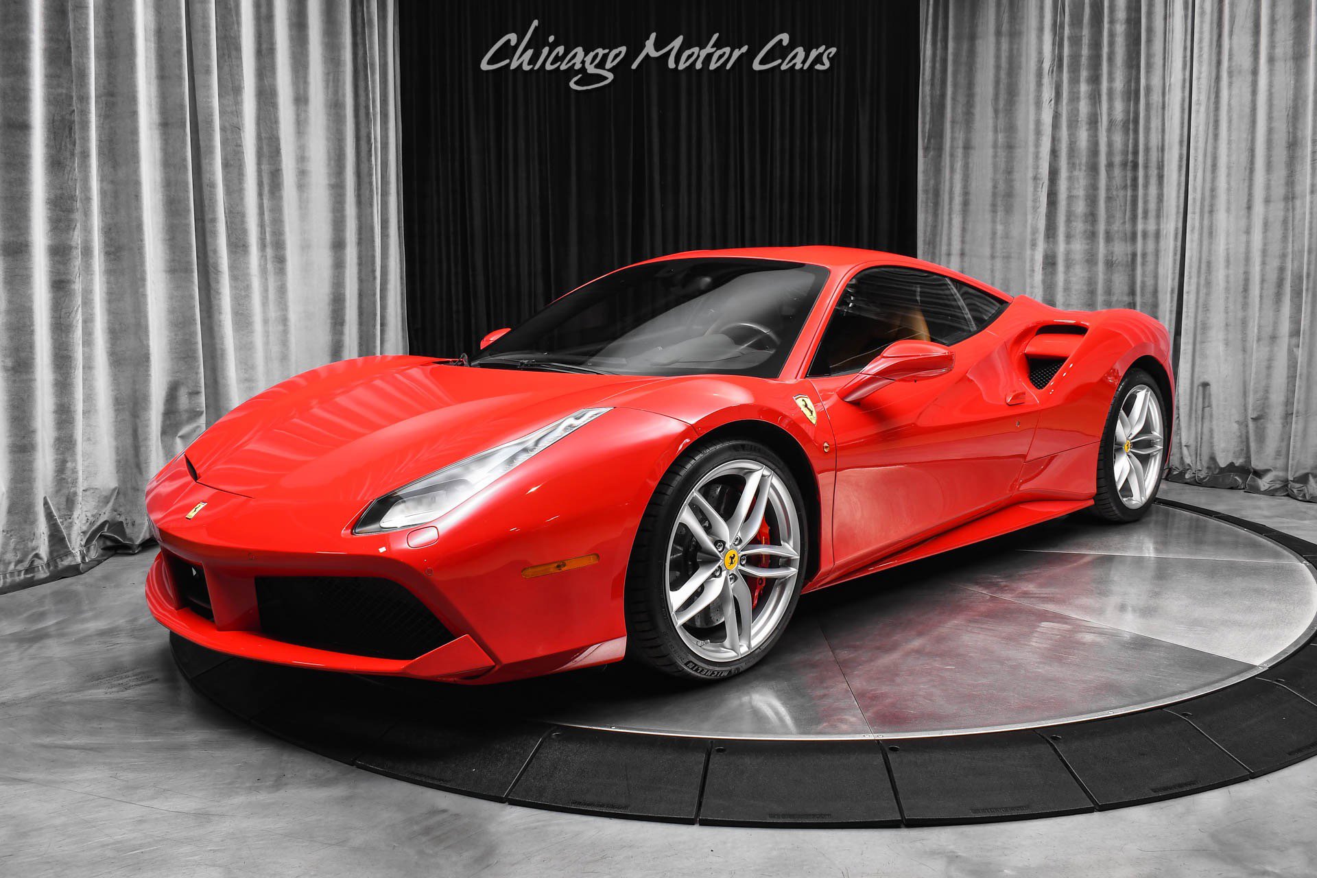 Used 2018 Ferrari 488 GTB image 32
