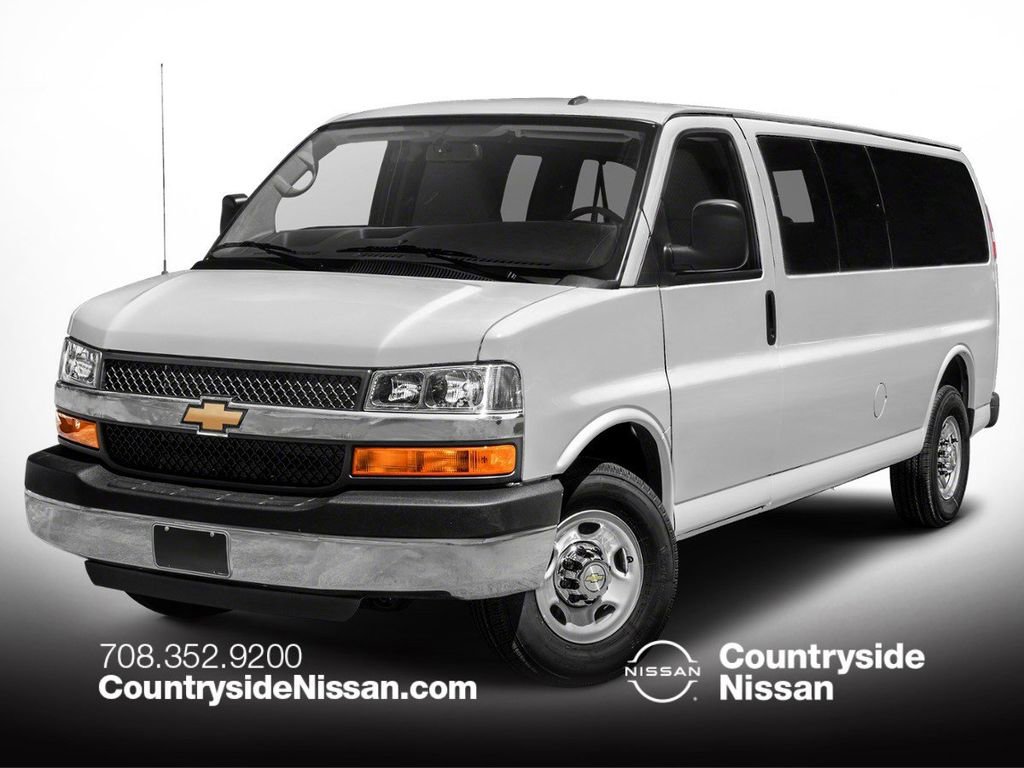 Used 2018 Chevrolet Express 3500 LT w/ LT Preferred Equipment Group RWD image 1