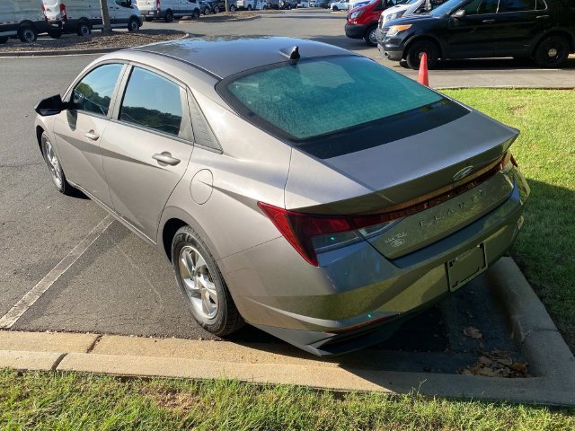 Used 2023 Hyundai Elantra SE FWD image 29