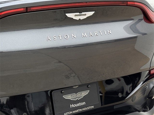 Used 2021 Aston Martin DBX image 12