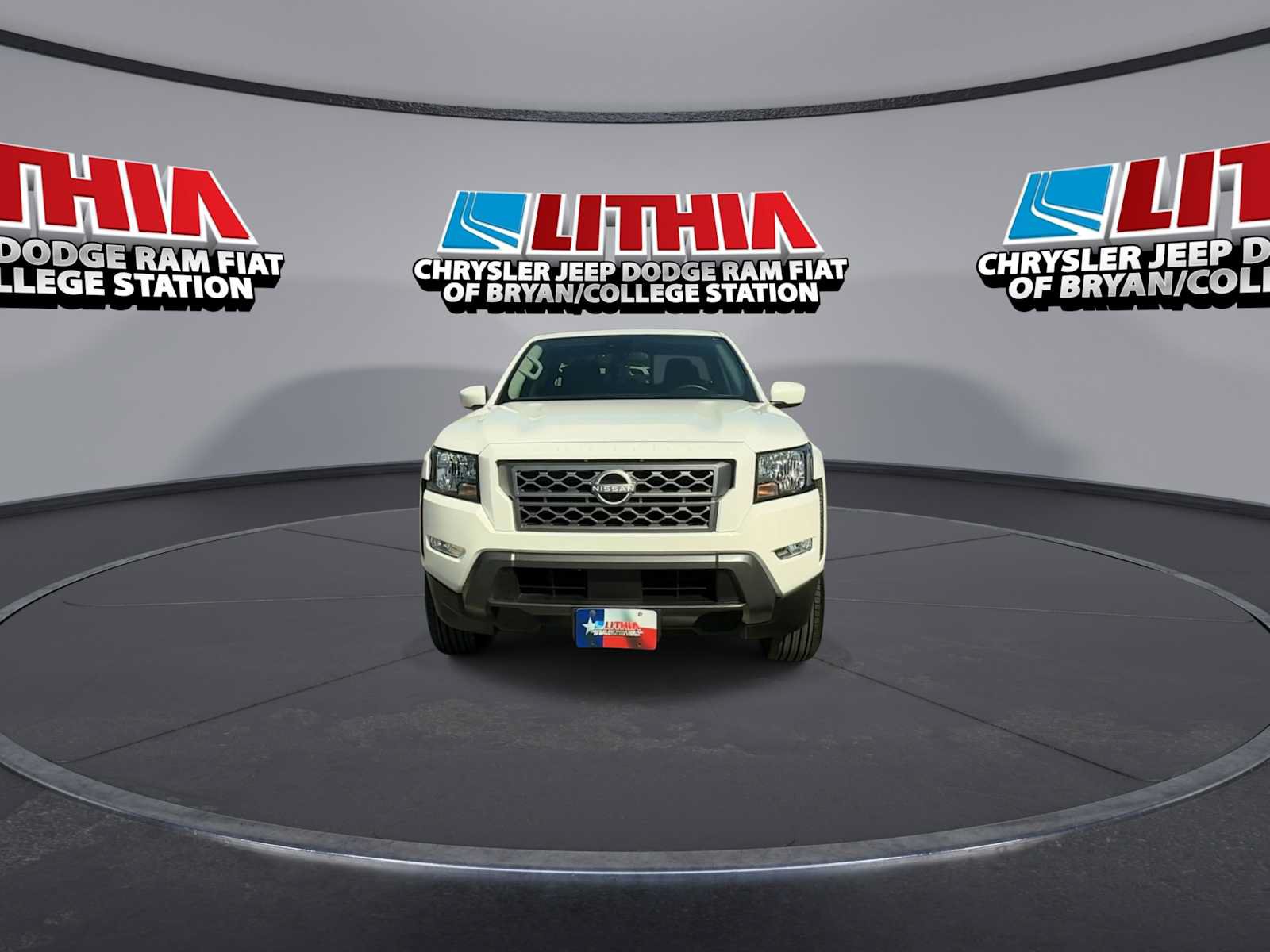 Used 2024 Nissan Frontier SV w/ SV Convenience Package RWD image 3