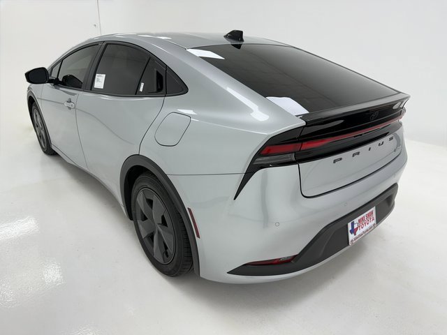 New 2026 Toyota Prius LE image 38