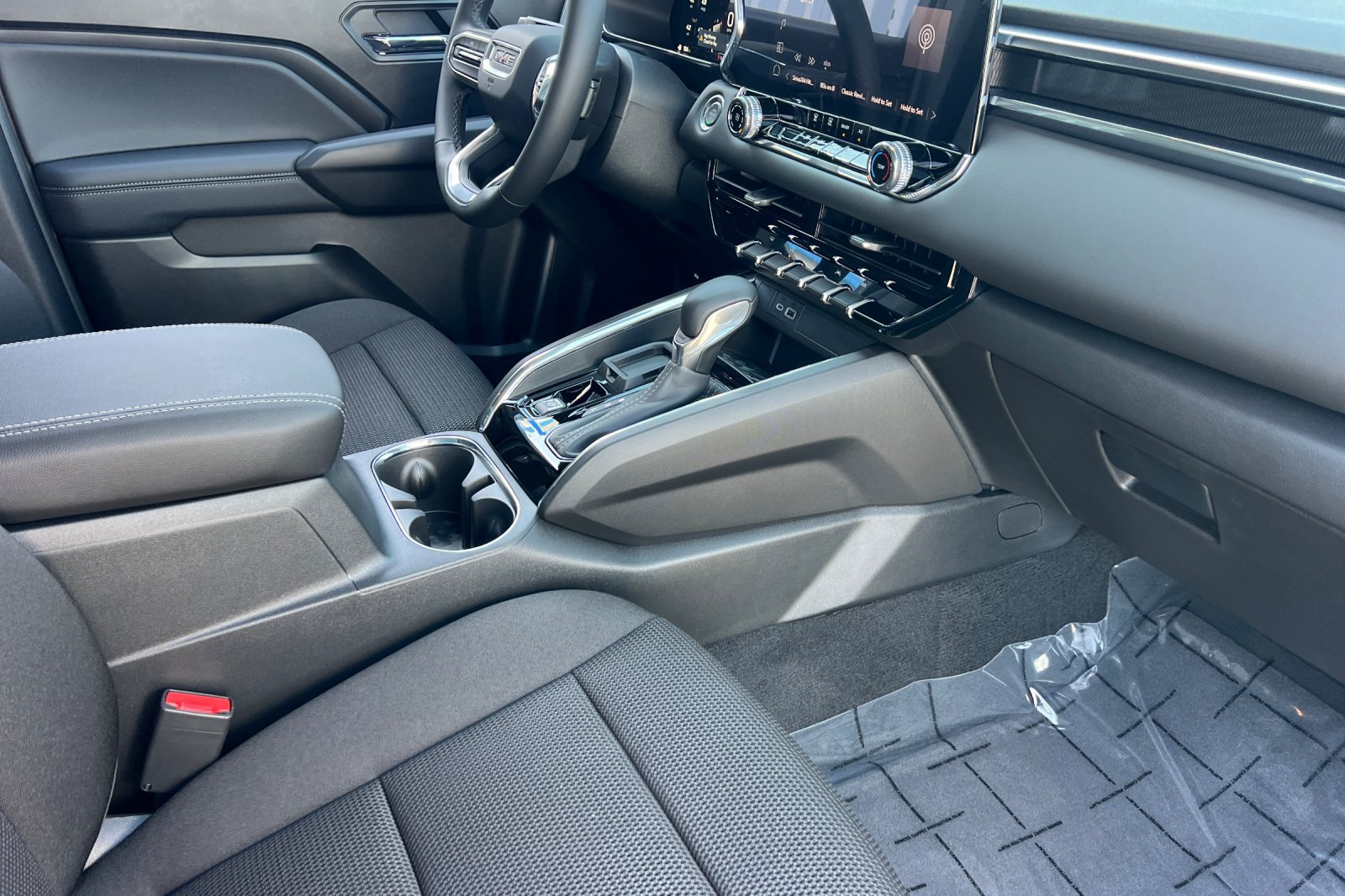 New 2026 GMC Canyon Elevation RWD image 17