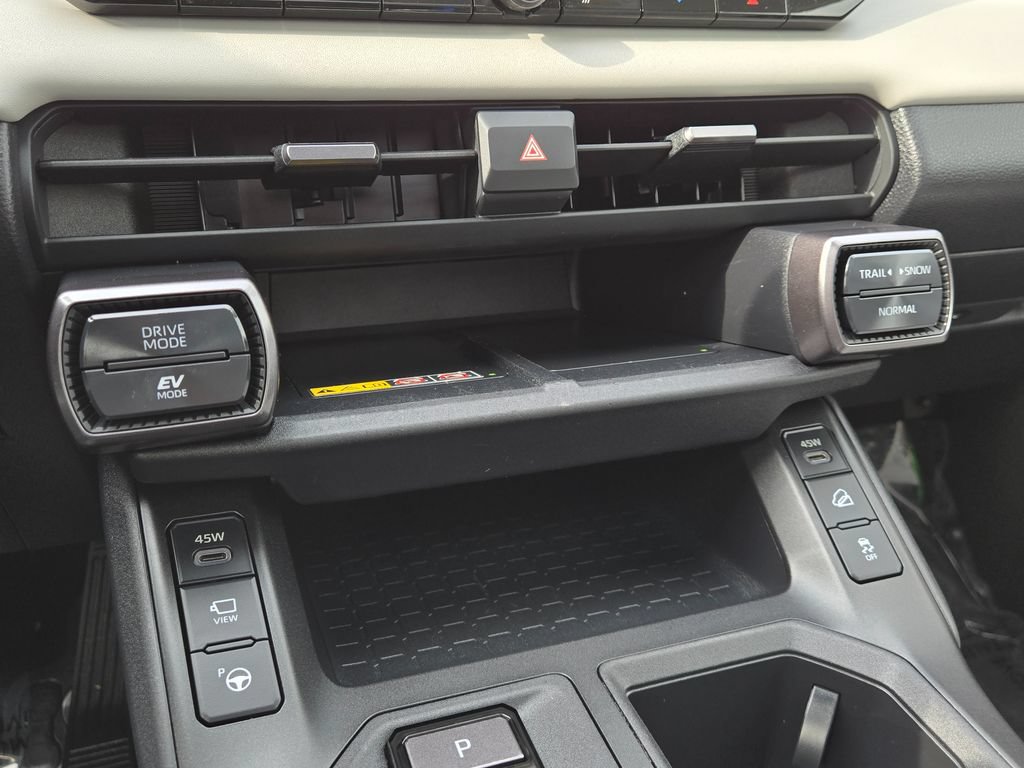Used 2026 Toyota RAV4 Limited AWD/4WD image 25