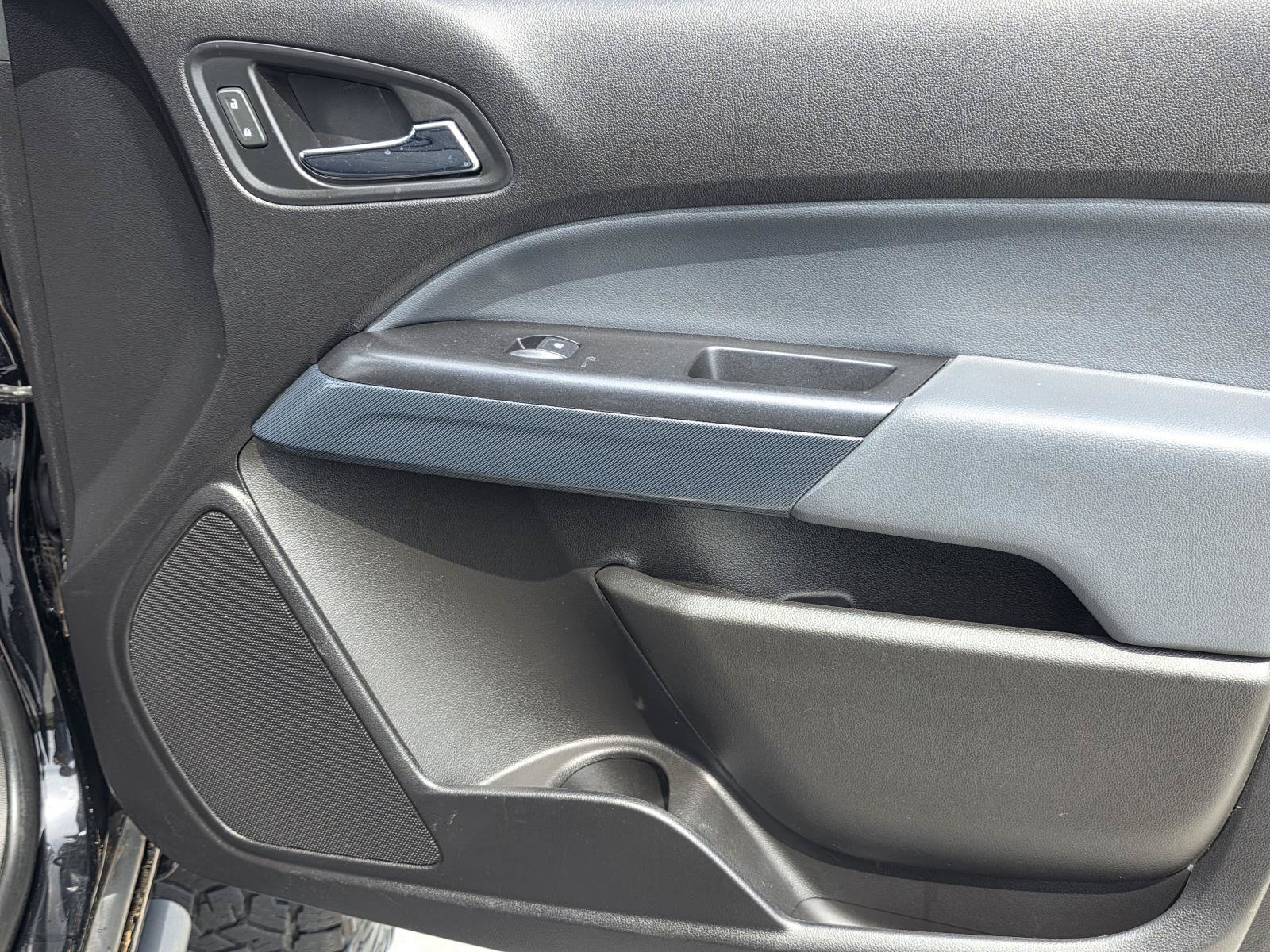 Used 2019 Chevrolet Colorado Z71 RWD image 16