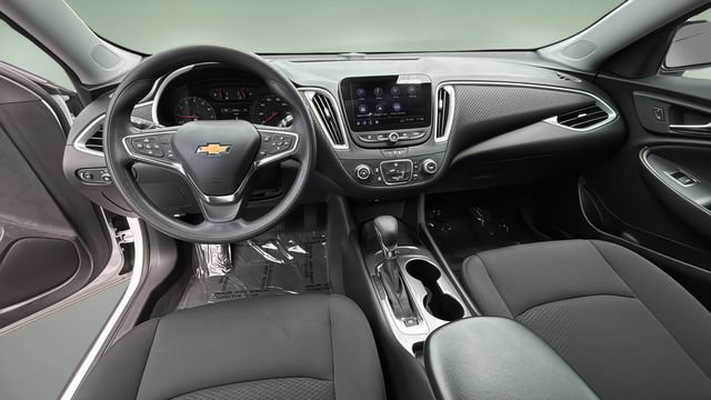 Used 2023 Chevrolet Malibu LS FWD image 16