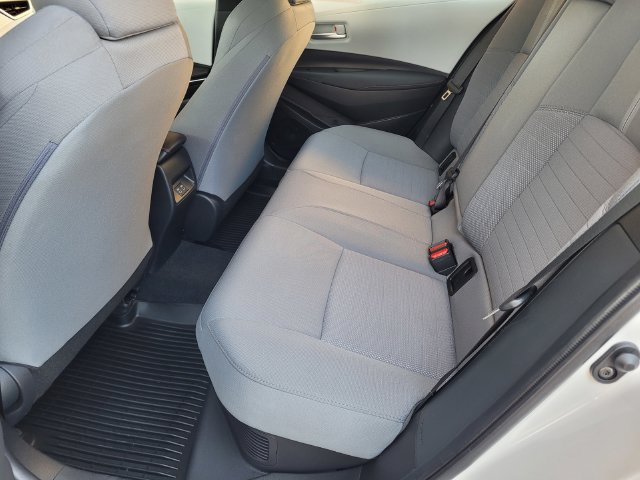 Certified 2025 Toyota Corolla SE w/ Convenience Package FWD image 18