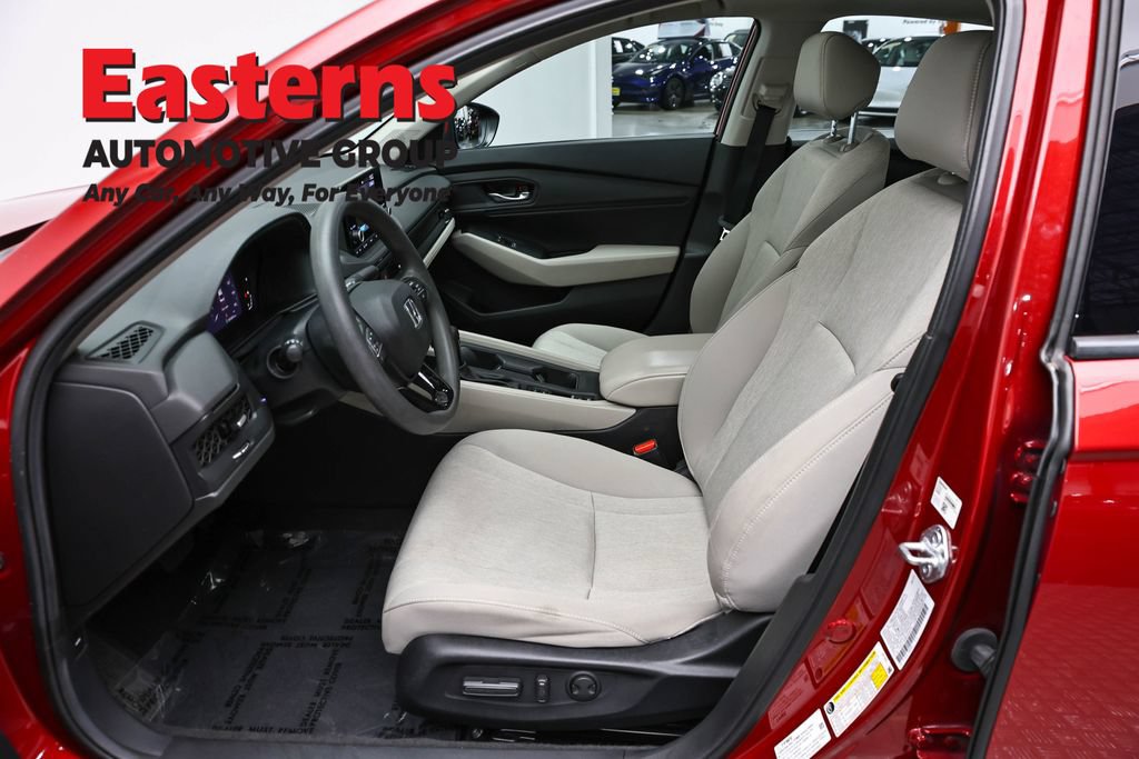 Used 2023 Honda Accord EX image 14