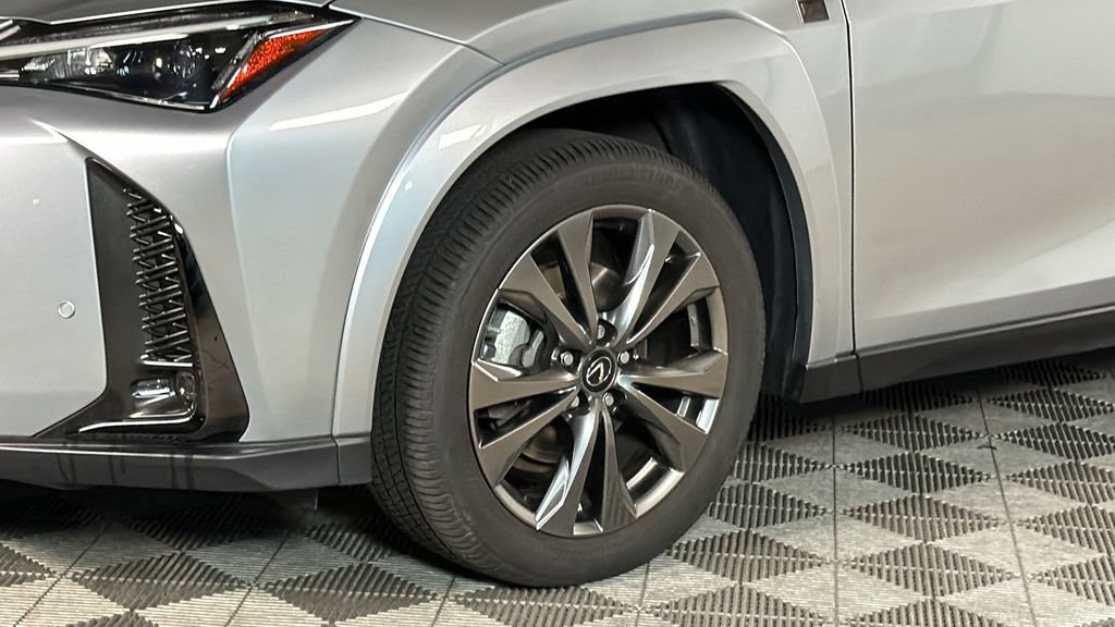 Certified 2024 Lexus UX 250h F Sport AWD/4WD image 4