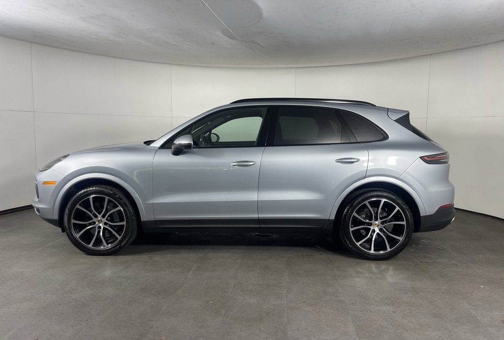 Certified 2023 Porsche Cayenne S image 2