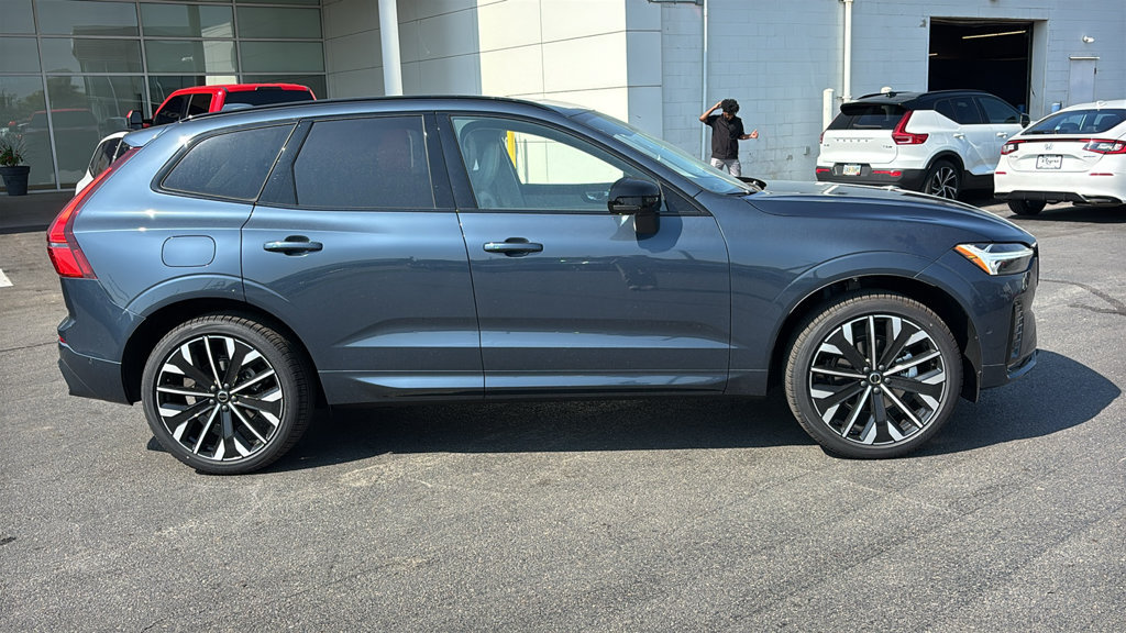 New 2027 Volvo XC60 B5 Ultra AWD/4WD image 25