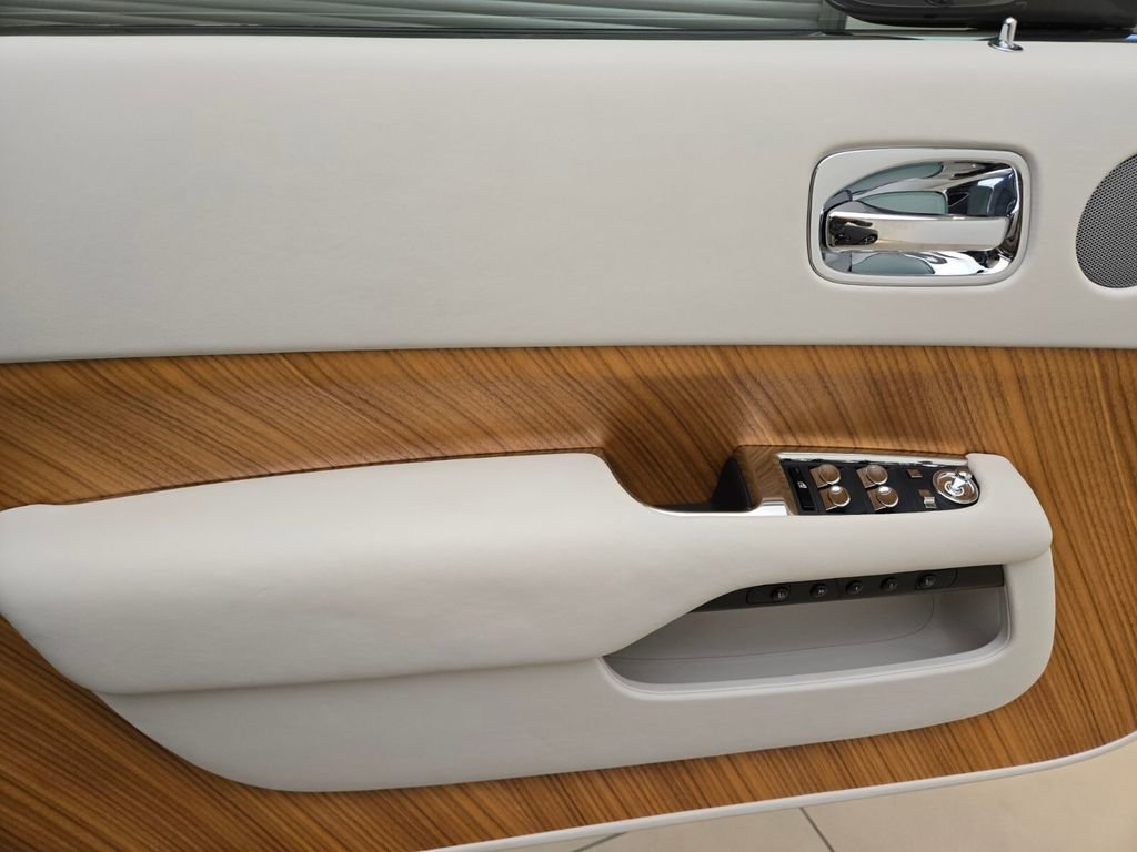 Certified 2016 Rolls-Royce Wraith image 28