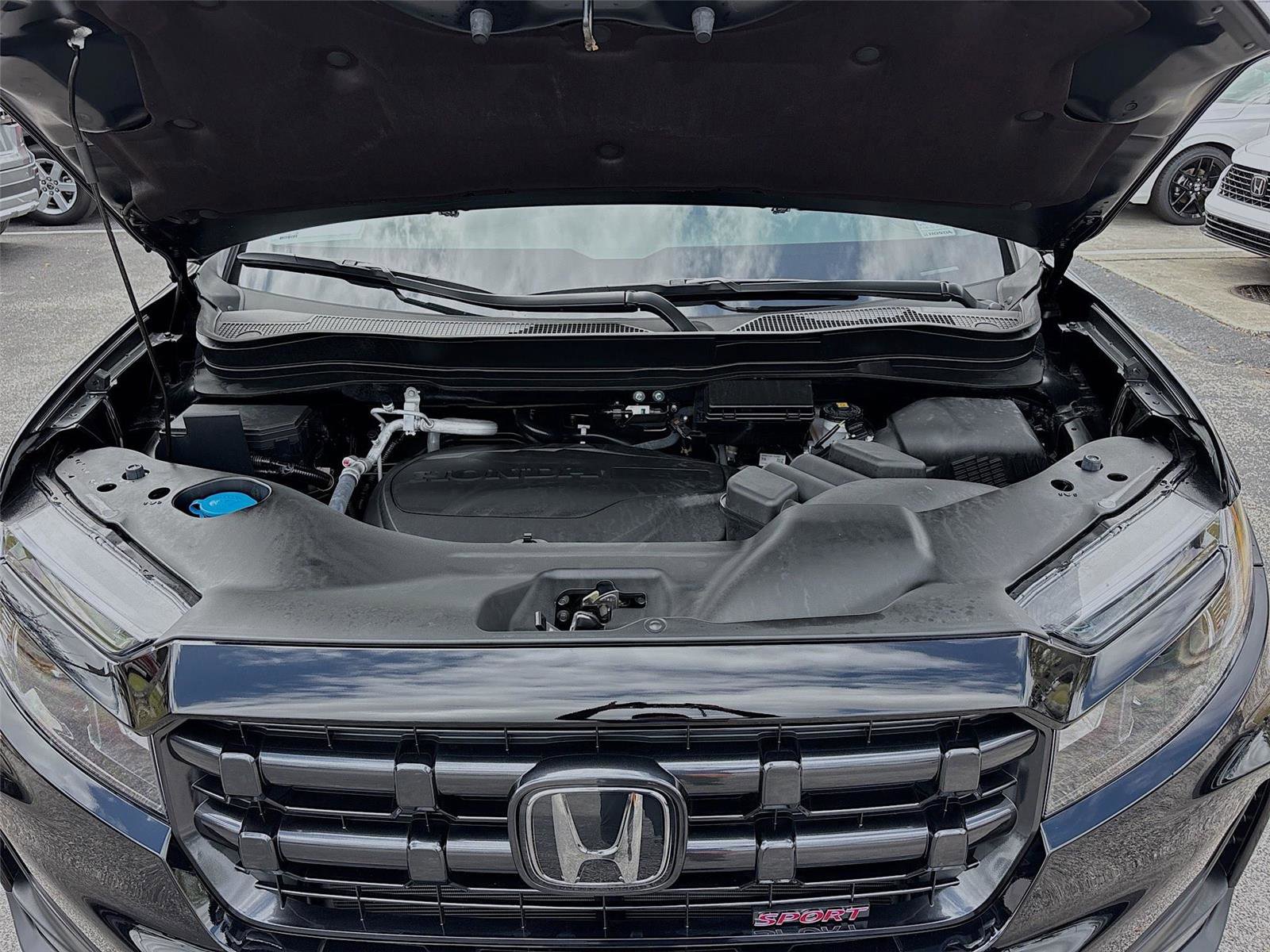 Certified 2025 Honda Ridgeline Sport+ image 33