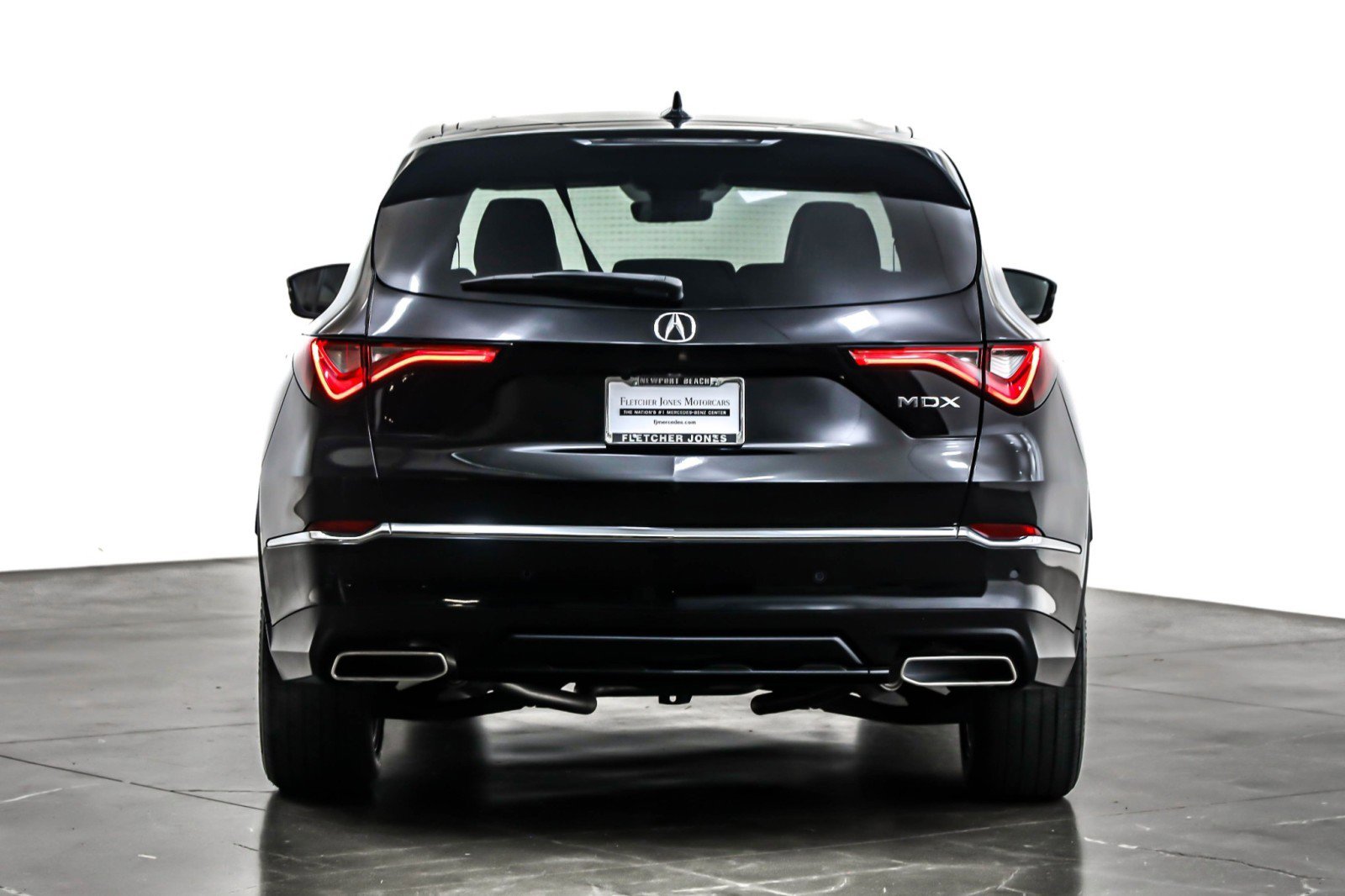 Used 2023 Acura MDX FWD w/ Technology Package image 3