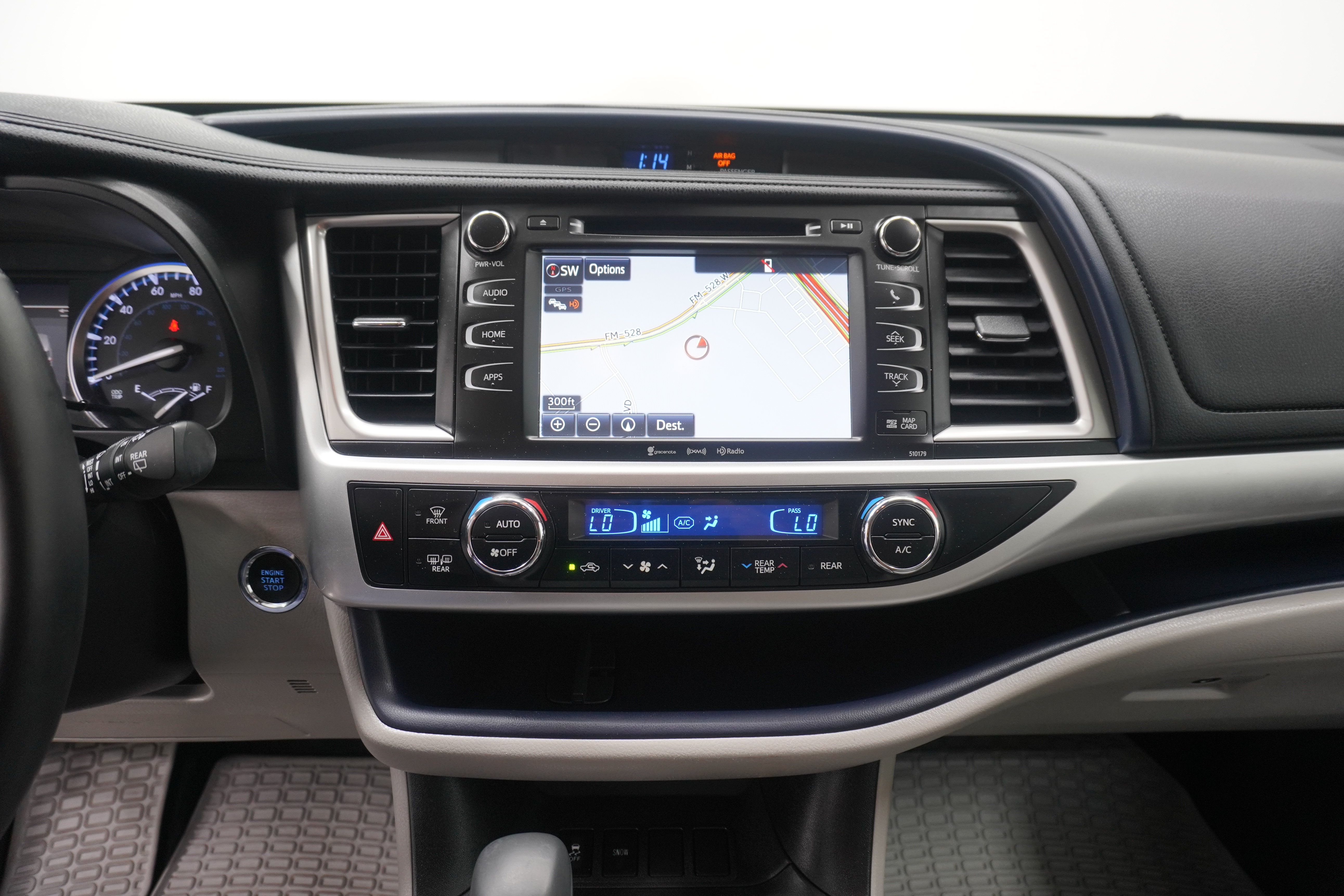 Used 2017 Toyota Highlander XLE FWD image 20