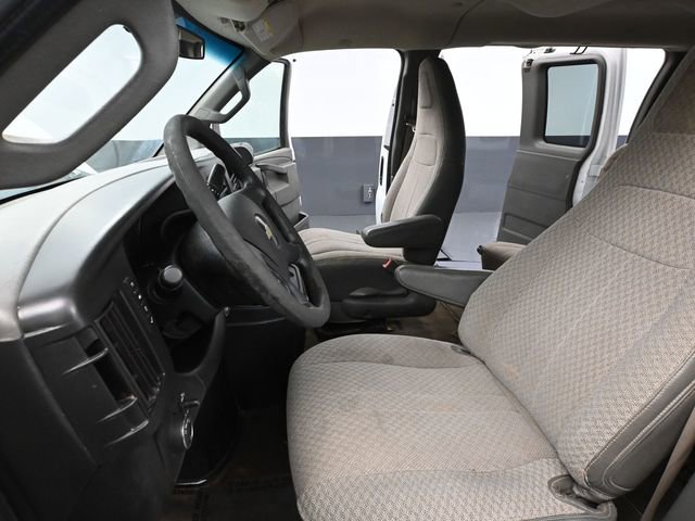 Used 2017 Chevrolet Express 3500 LT w/ LT Preferred Equipment Group RWD image 21