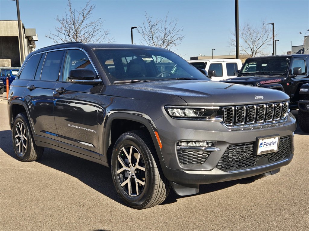New 2025 Jeep Grand Cherokee Limited image 2