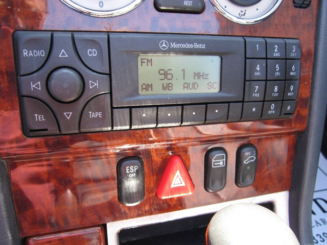 Used 2001 Mercedes-Benz SLK 320 image 19