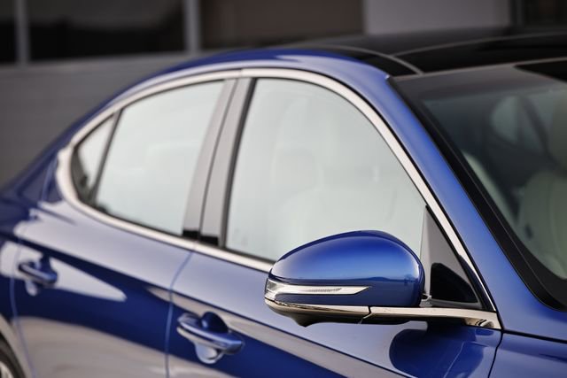 Used 2025 Genesis G70 3.3T Advanced w/ Sport Prestige Package image 3