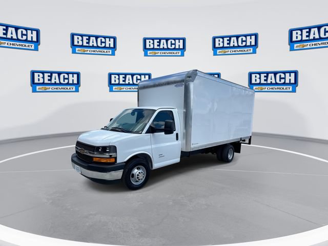New 2026 Chevrolet Express 4500 w/ Power Convenience Package RWD image 4